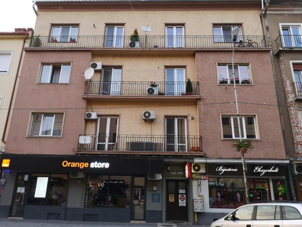 Bulevard Mansards Satu Mare Exterior foto