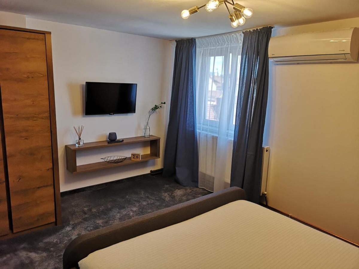 Bulevard Mansards Satu Mare Zimmer foto